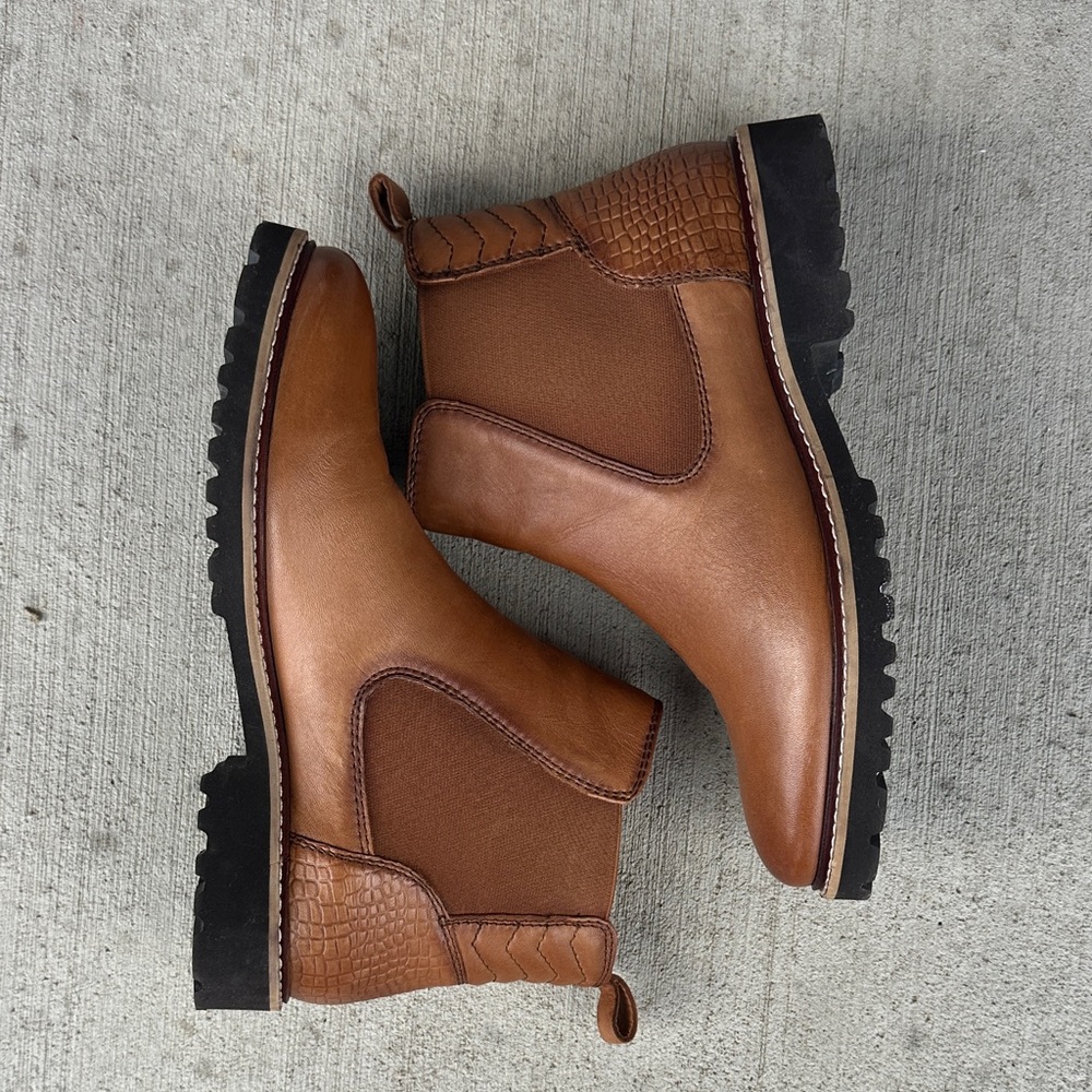 Softwalk Indy Brown Leather Chelsea Boots
